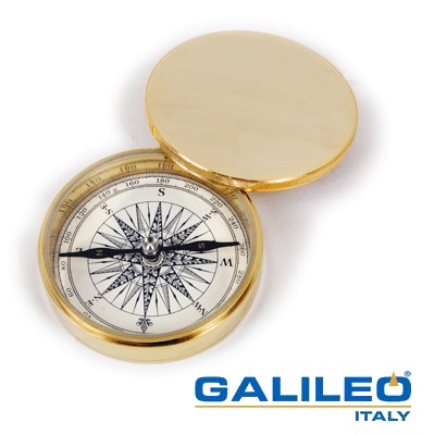 Brújula con base de bronce Ø 50 mm con tapa.